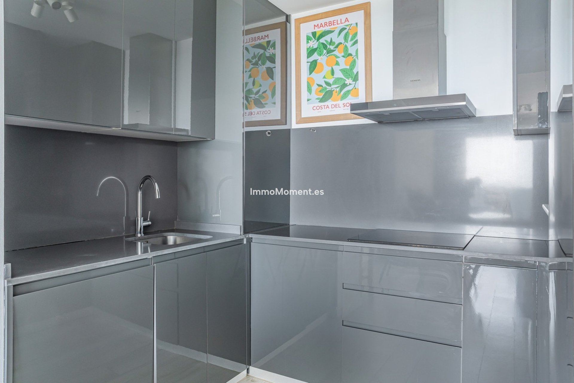 Resale - Apartment - Estepona - Cancelada
