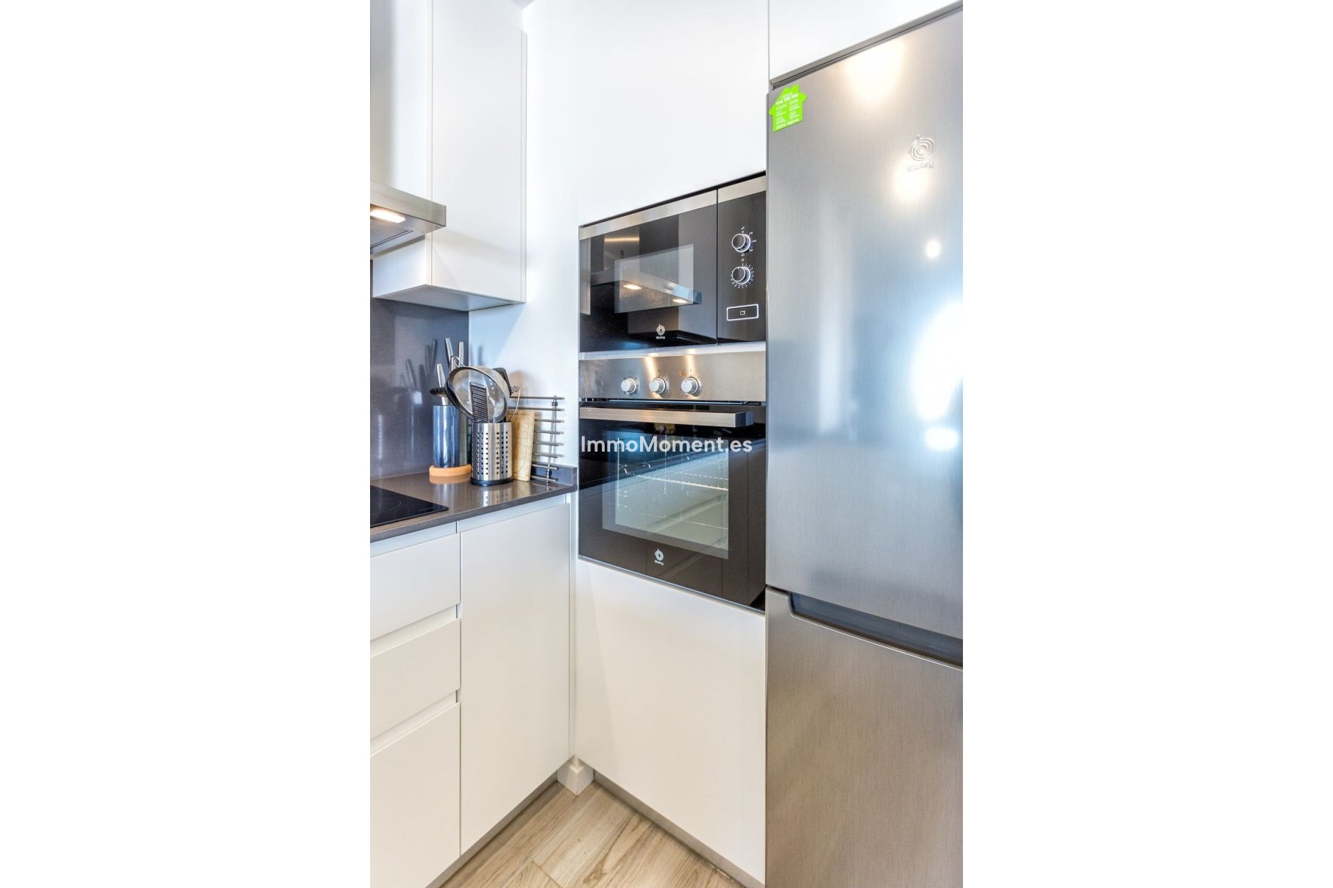 Resale - Apartment - Estepona - Cancelada