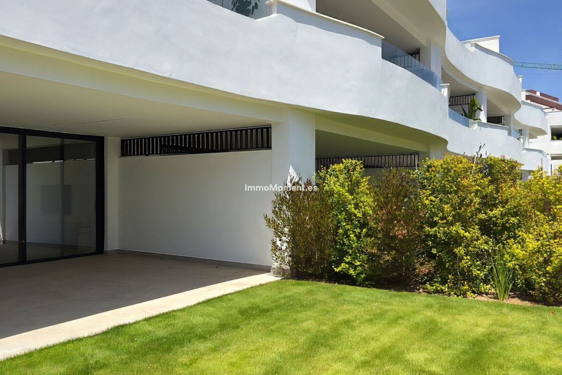 Resale - Apartment - Estepona - Cancelada