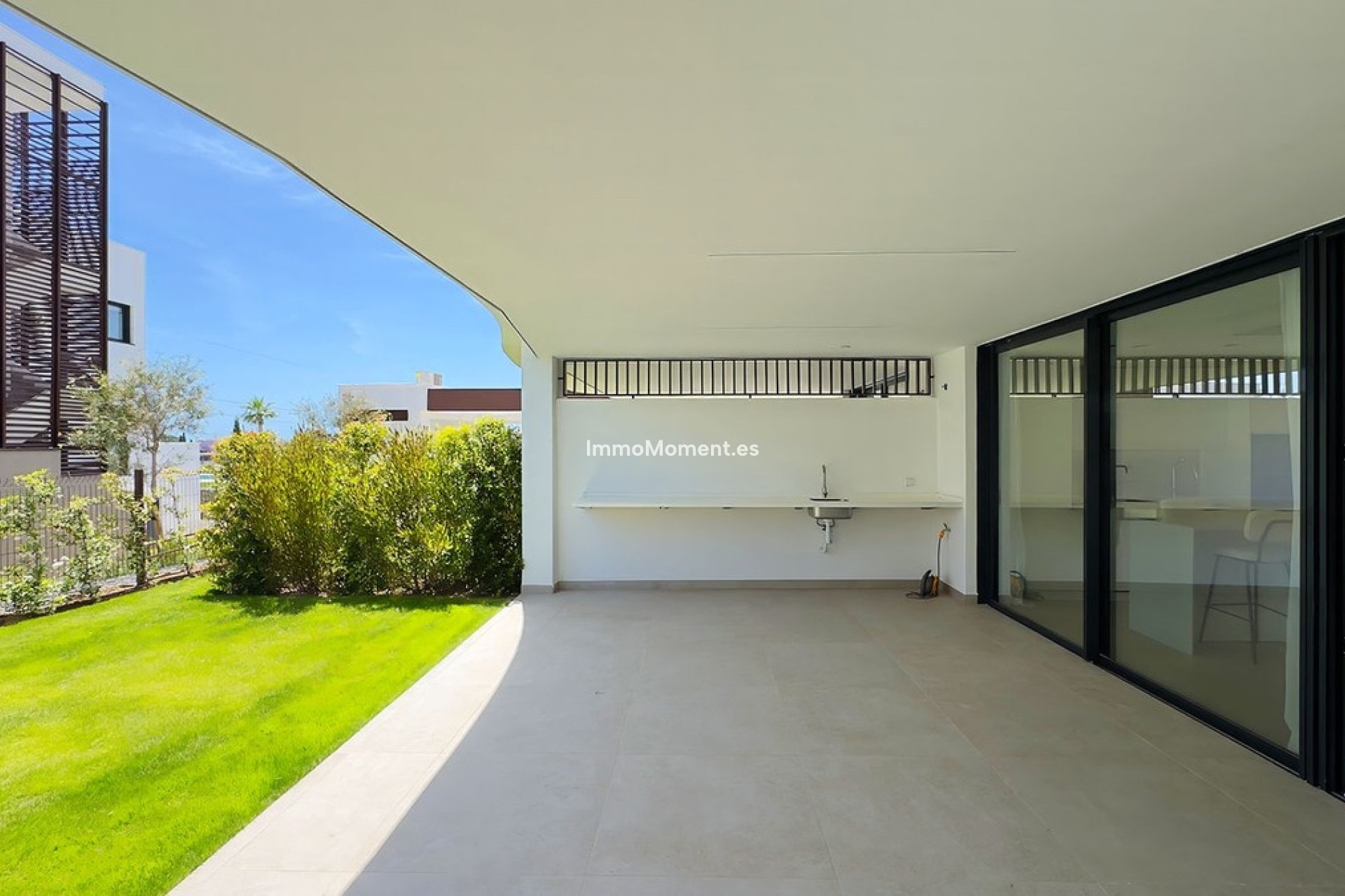 Resale - Apartment - Estepona - Cancelada