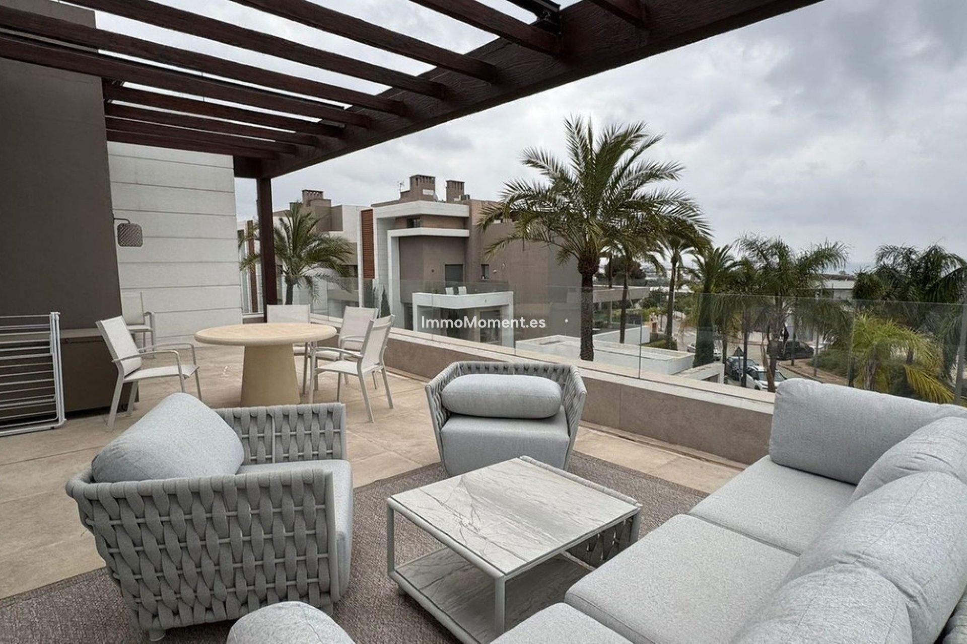 Resale - Apartment - Estepona - Cancelada