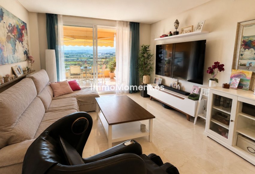Resale - Apartment - Estepona - Cancelada