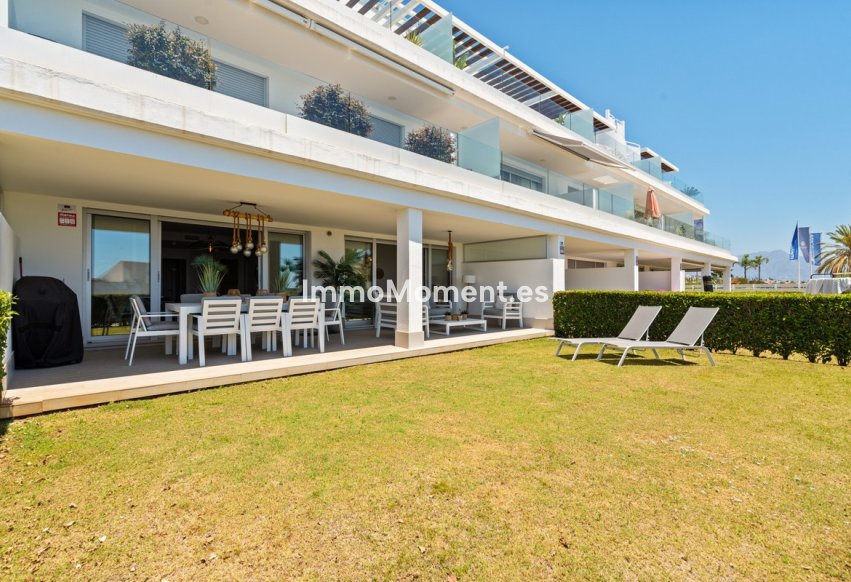 Resale - Apartment - Estepona - Cancelada