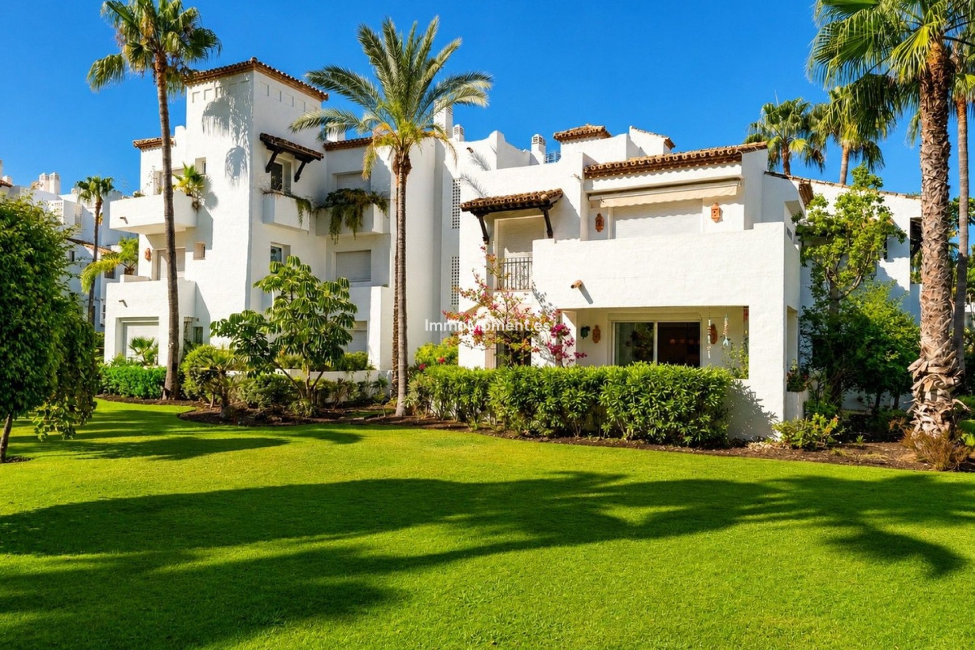Resale - Apartment - Estepona - Costalita