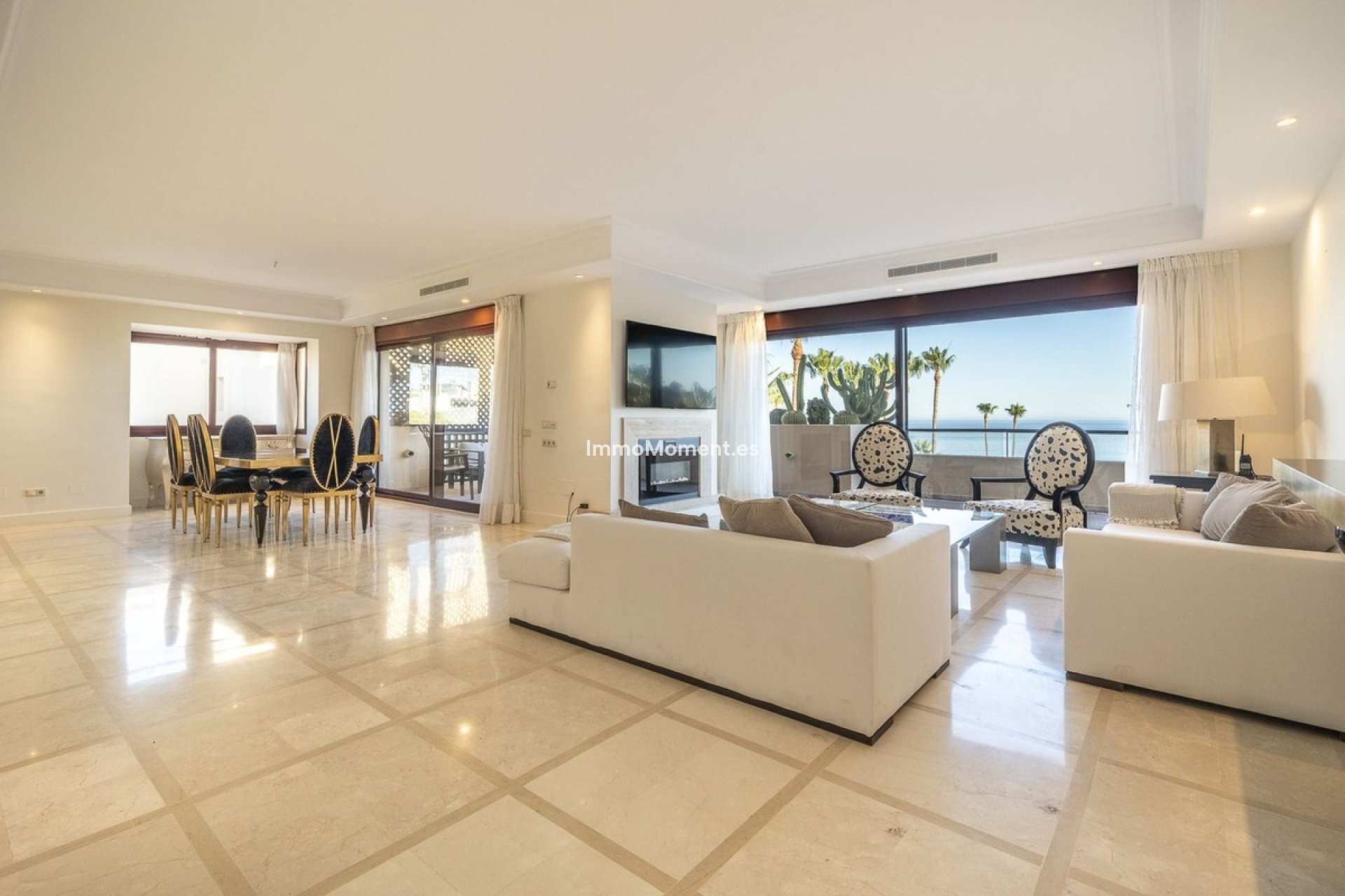 Resale - Apartment - Estepona - Costalita