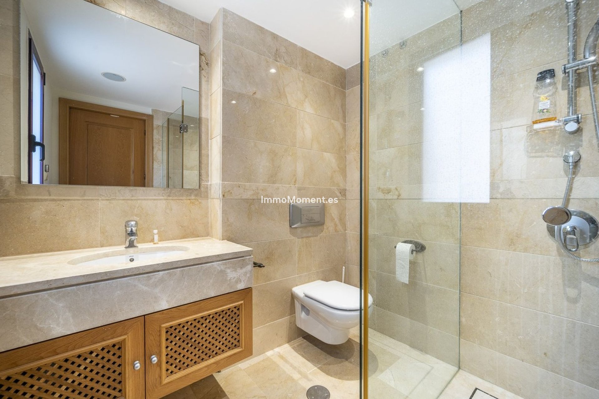 Resale - Apartment - Estepona - Costalita