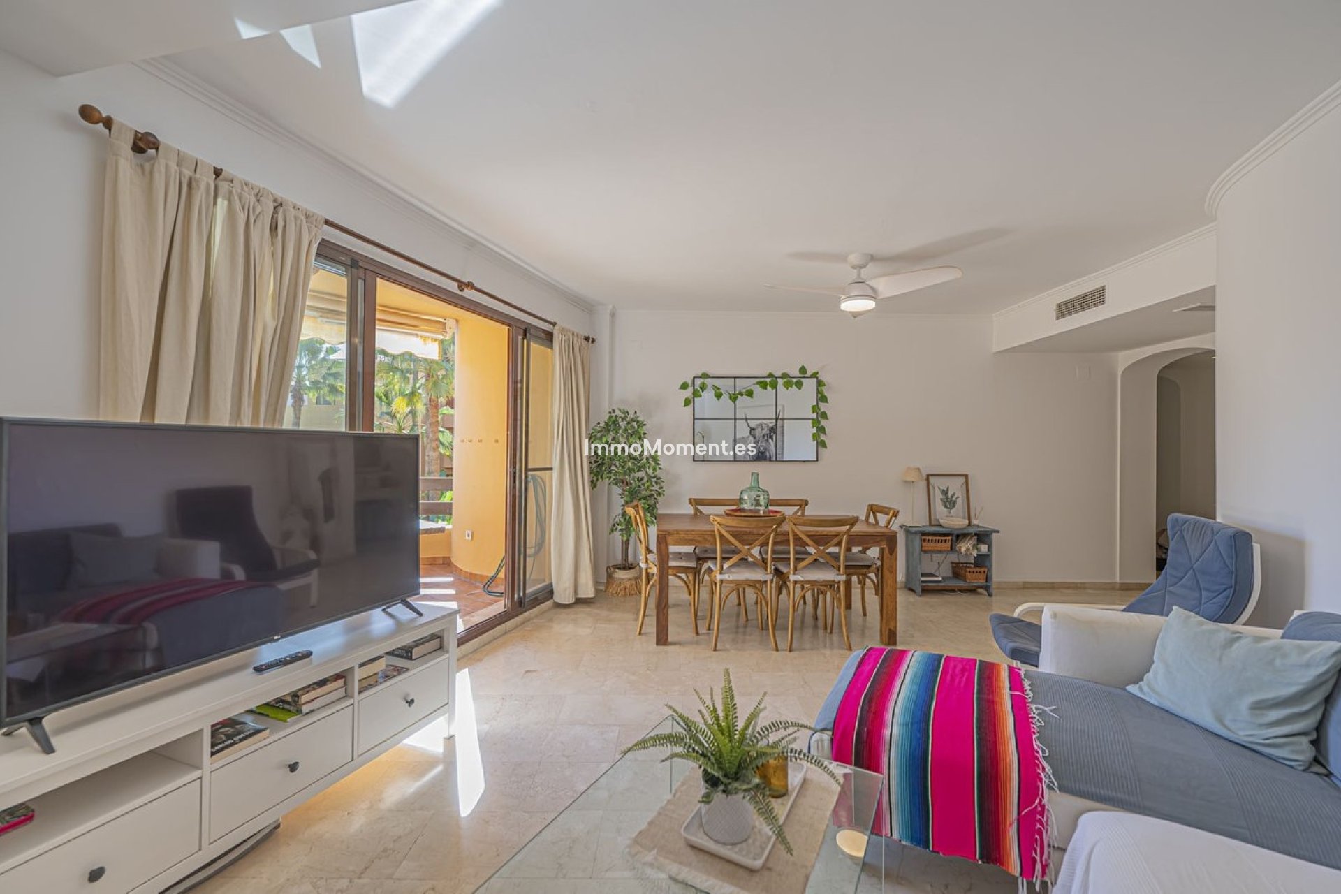 Resale - Apartment - Estepona - Costalita