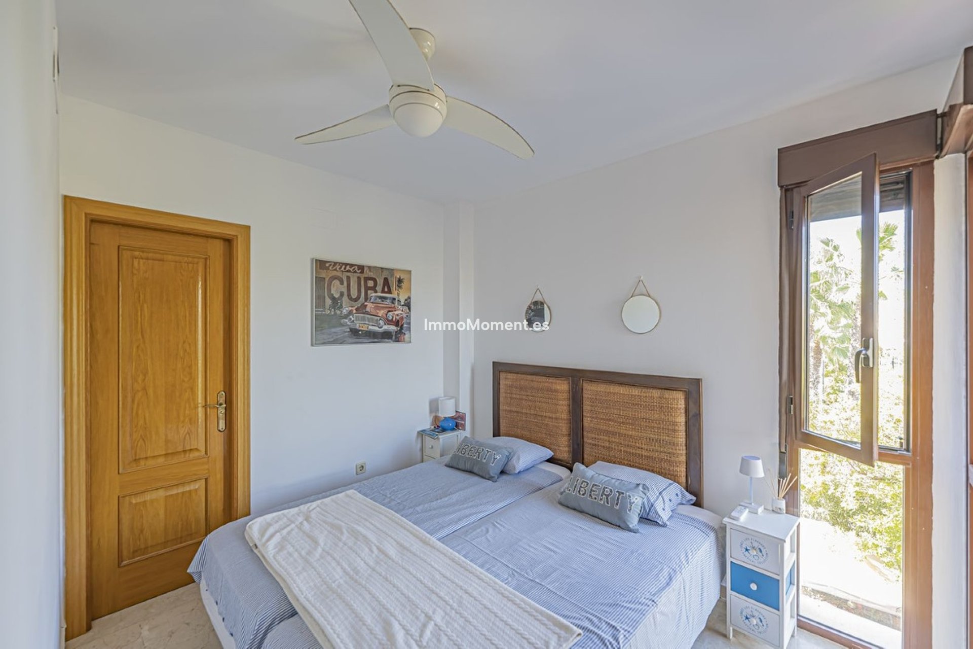 Resale - Apartment - Estepona - Costalita