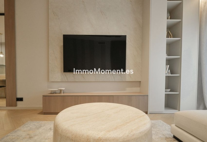 Resale - Apartment - Estepona - Costalita