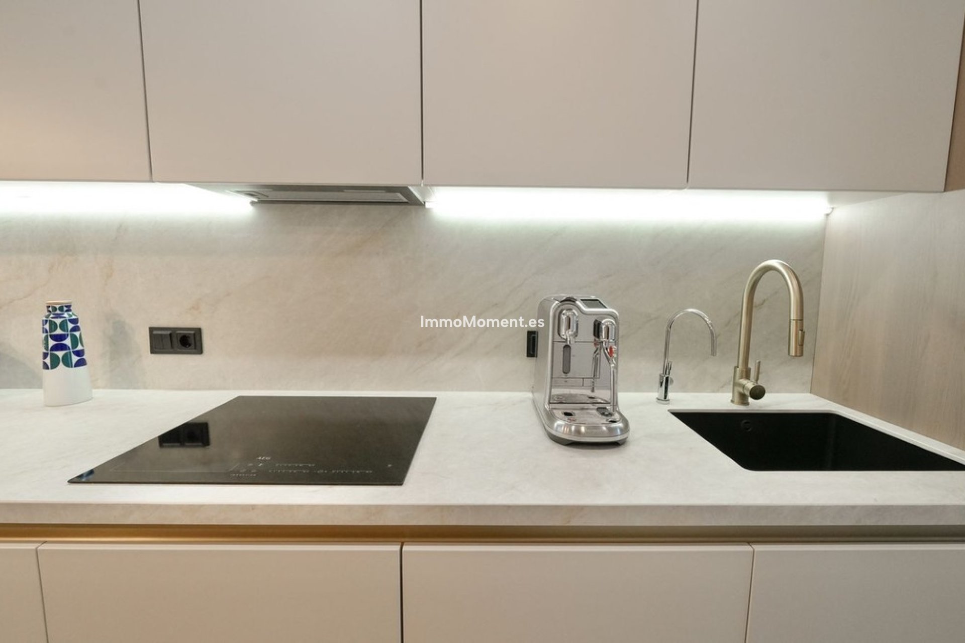 Resale - Apartment - Estepona - Costalita