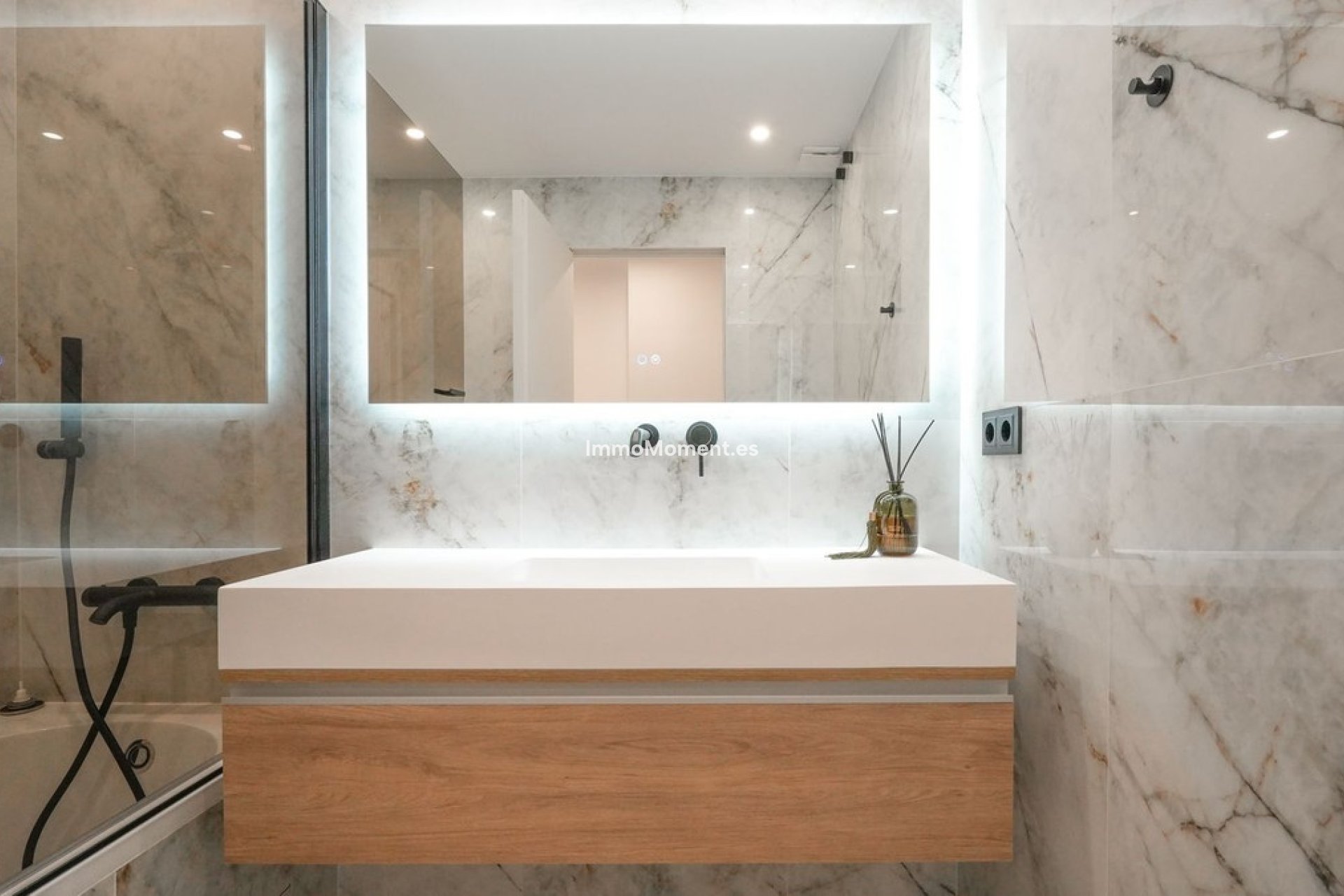 Resale - Apartment - Estepona - Costalita