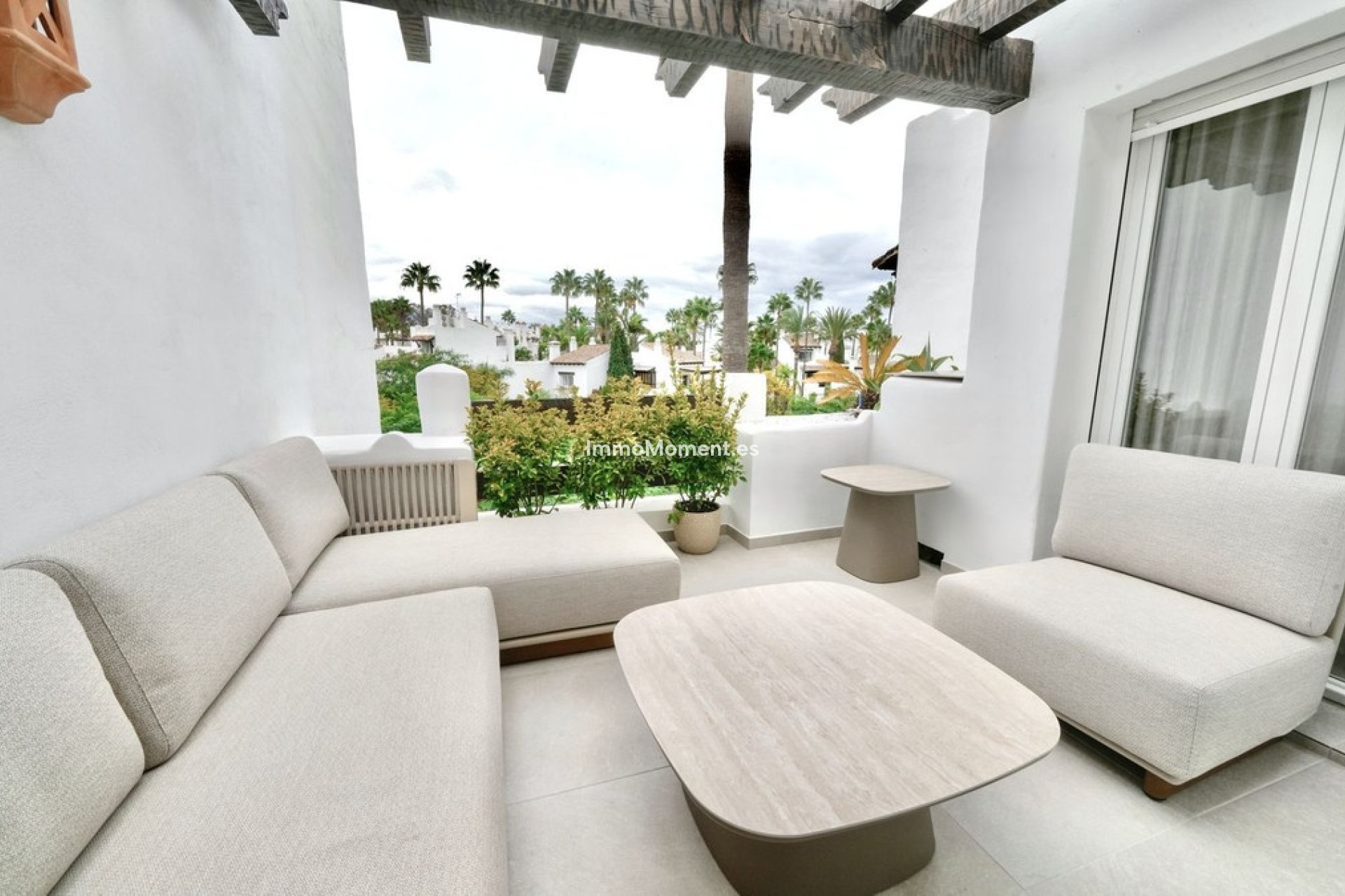 Resale - Apartment - Estepona - Costalita