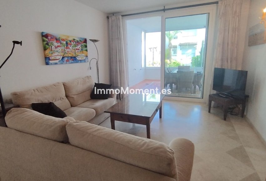 Resale - Apartment - Estepona - Costalita