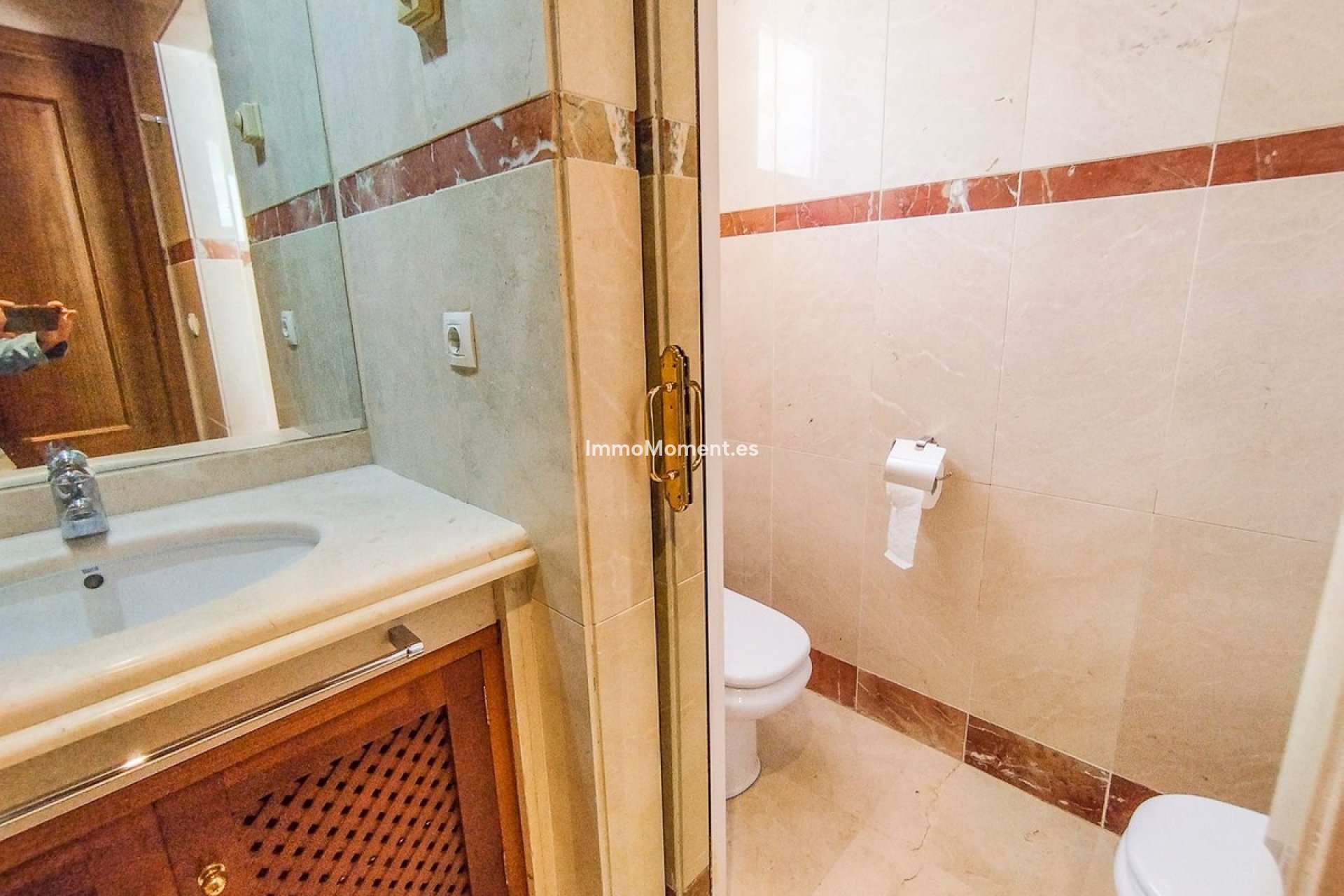 Resale - Apartment - Estepona - Costalita