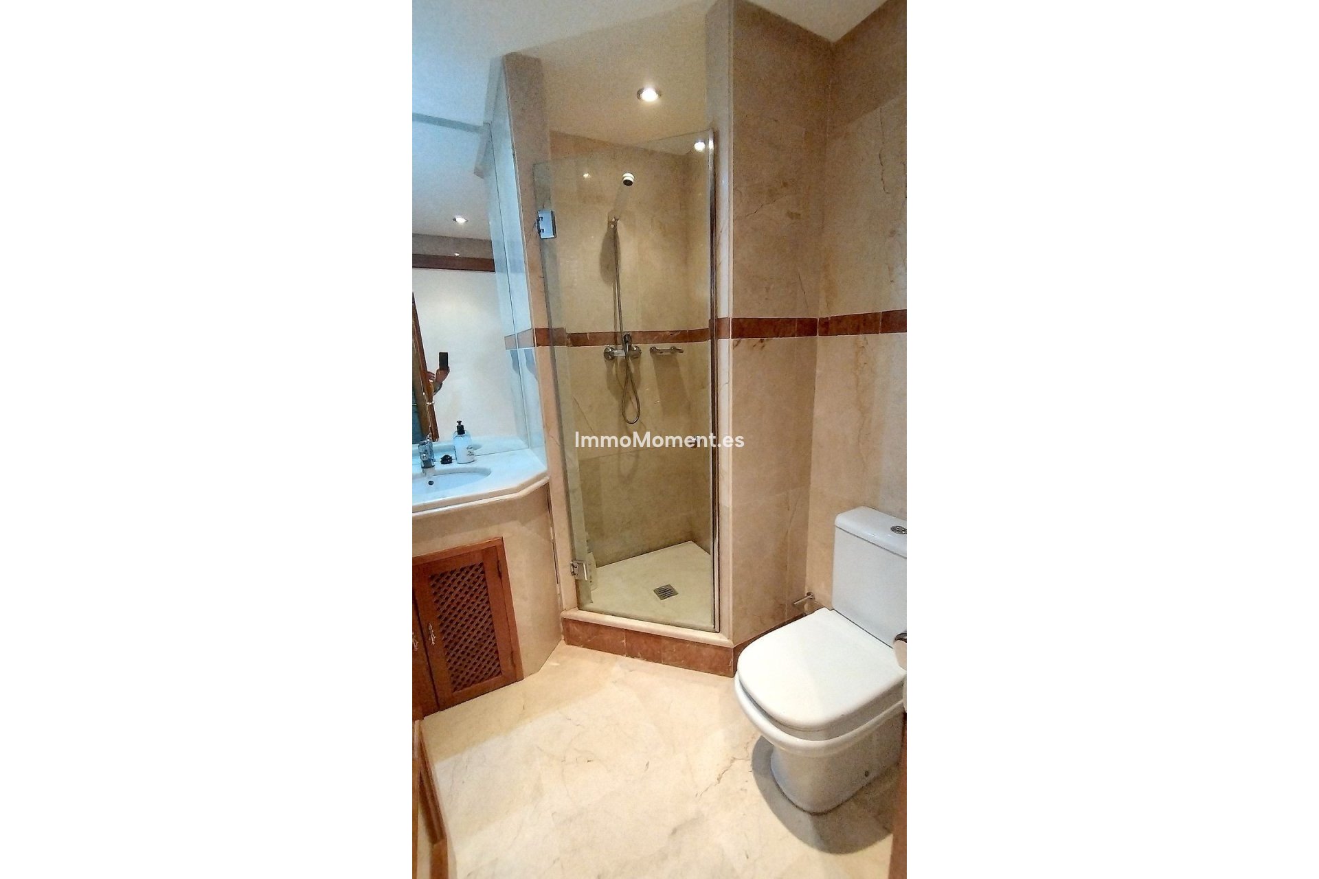 Resale - Apartment - Estepona - Costalita