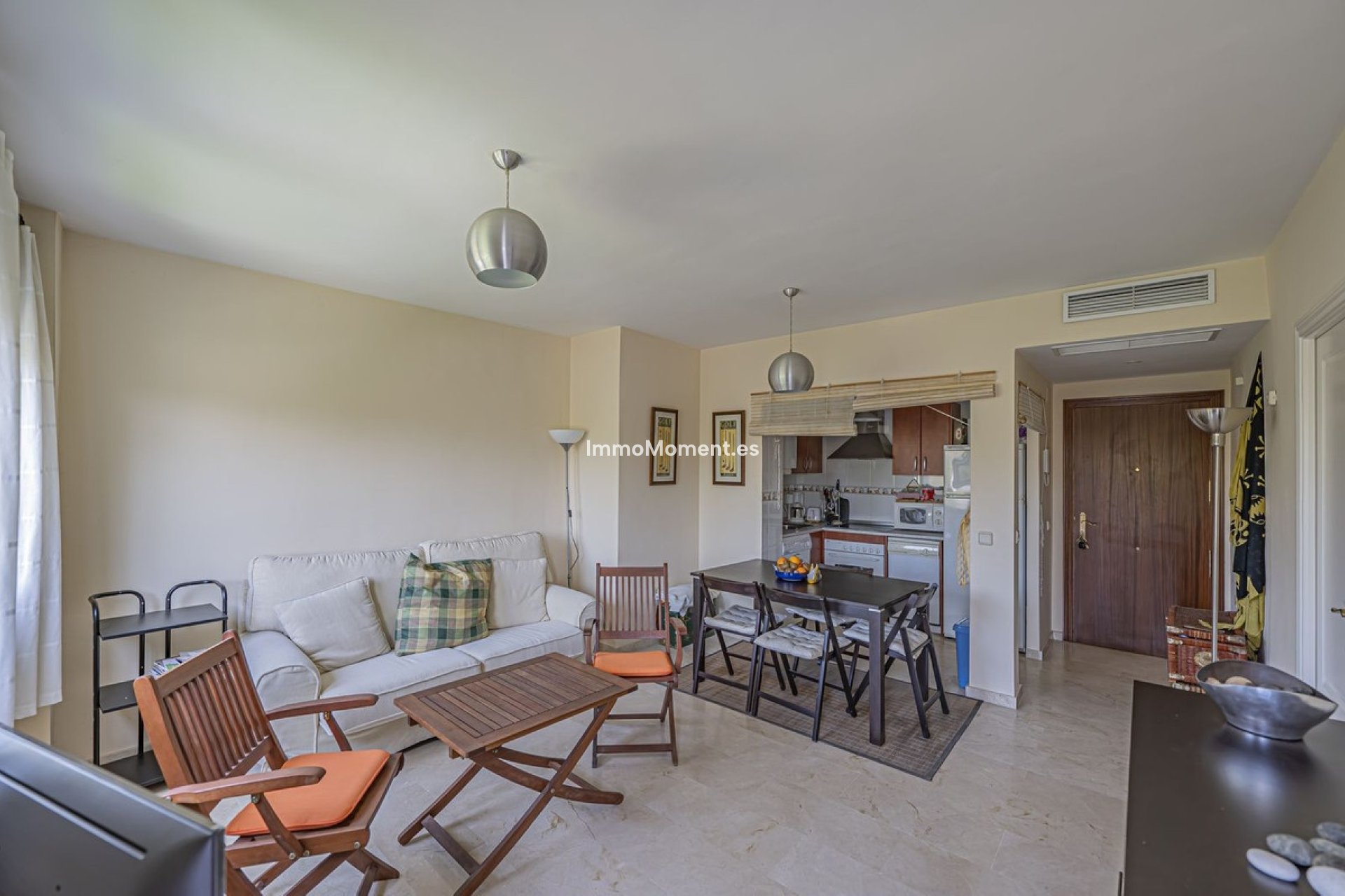 Resale - Apartment - Estepona - Costalita