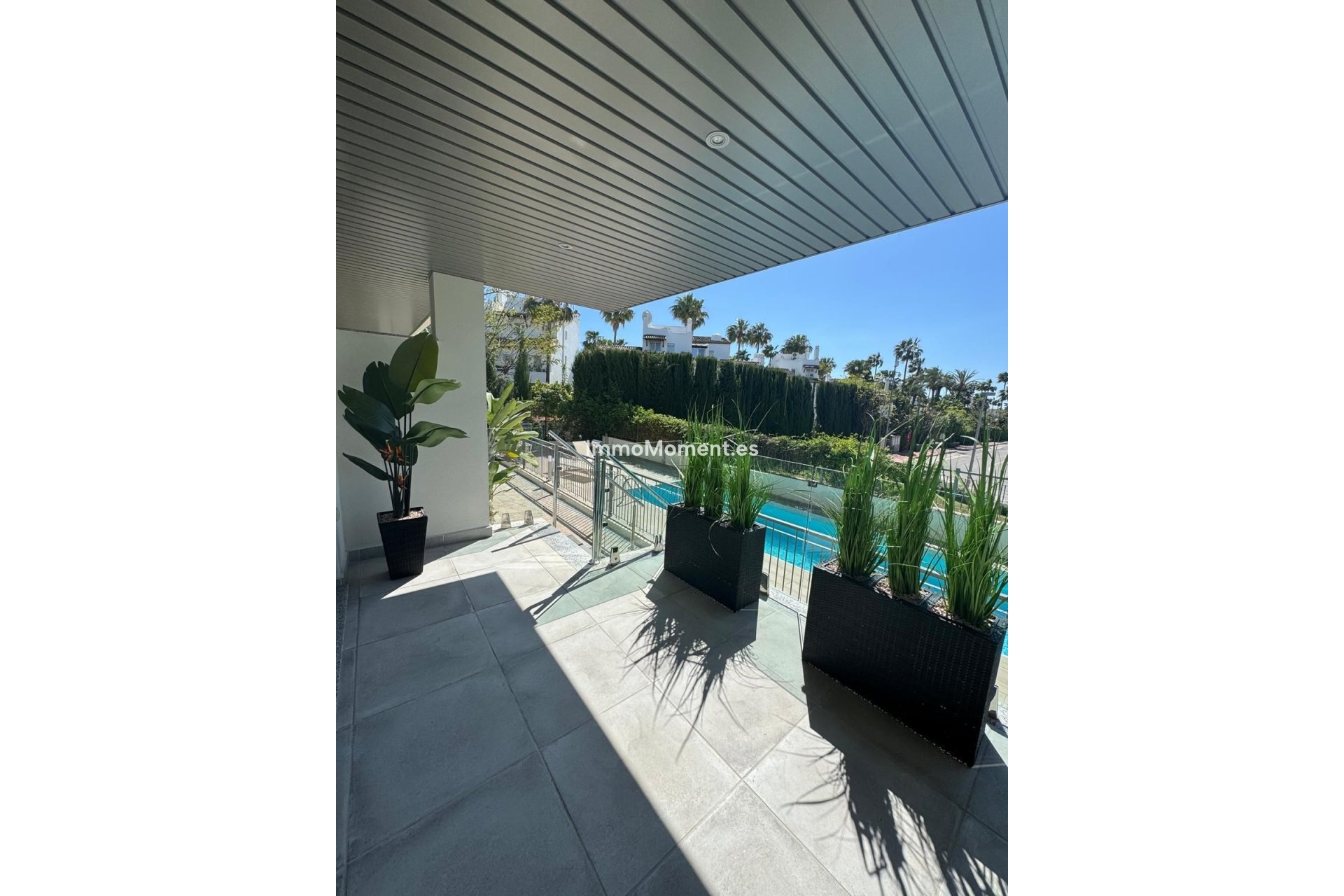 Resale - Apartment - Estepona - Costalita