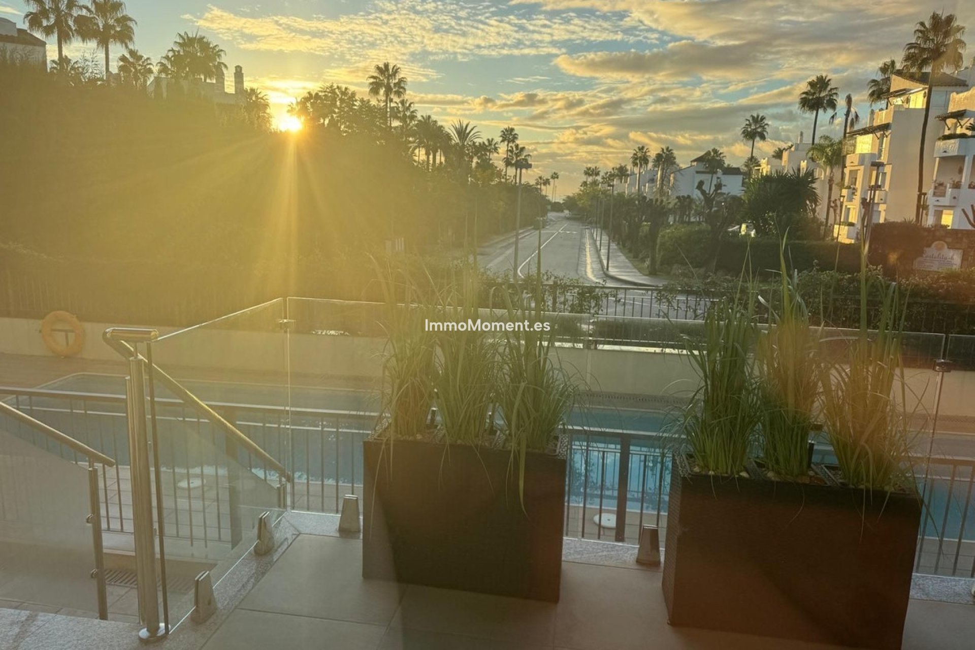 Resale - Apartment - Estepona - Costalita