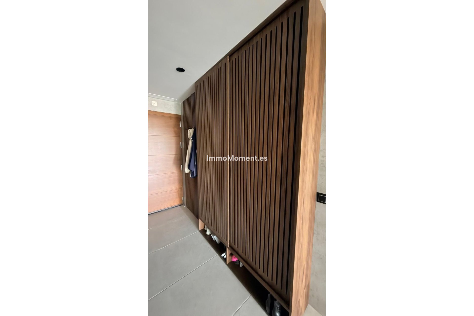 Resale - Apartment - Estepona - Costalita