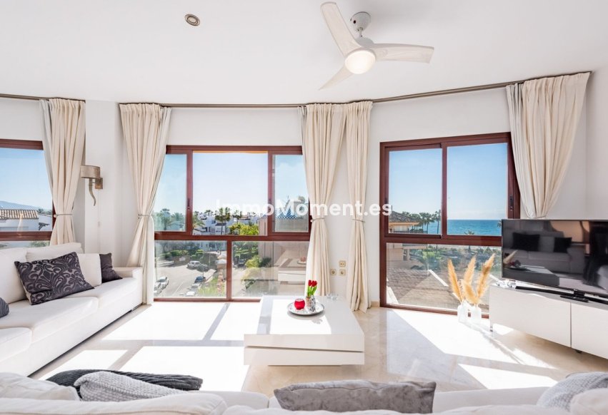 Resale - Apartment - Estepona - Costalita