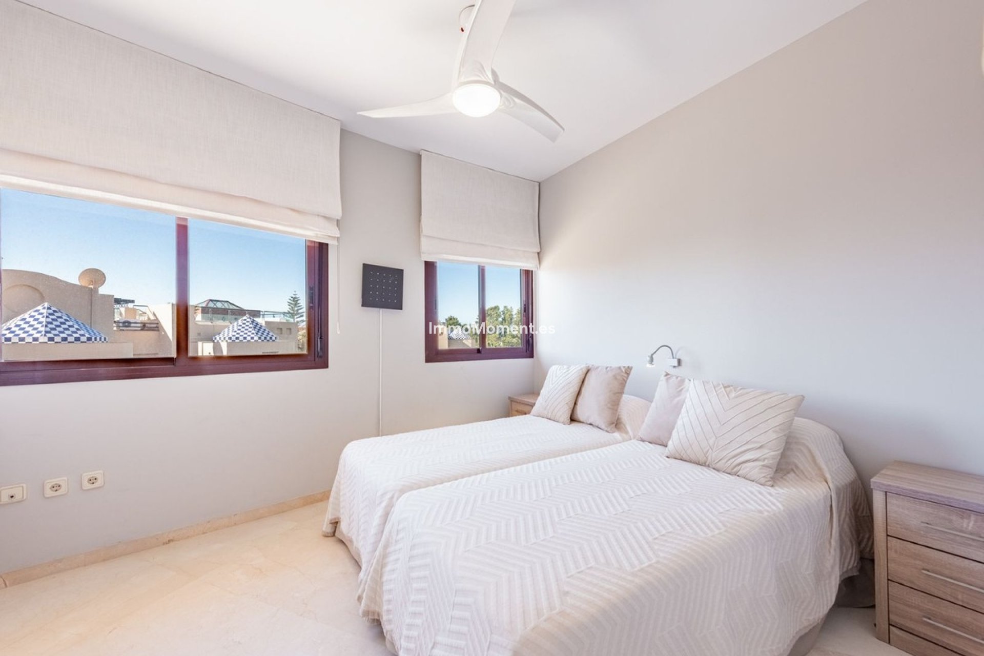 Resale - Apartment - Estepona - Costalita