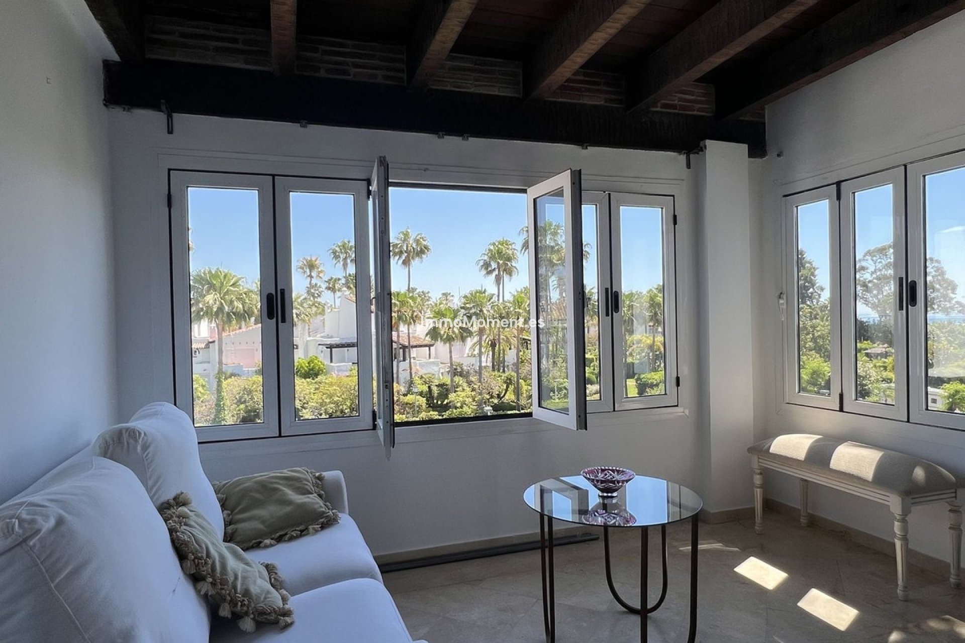 Resale - Apartment - Estepona - Costalita