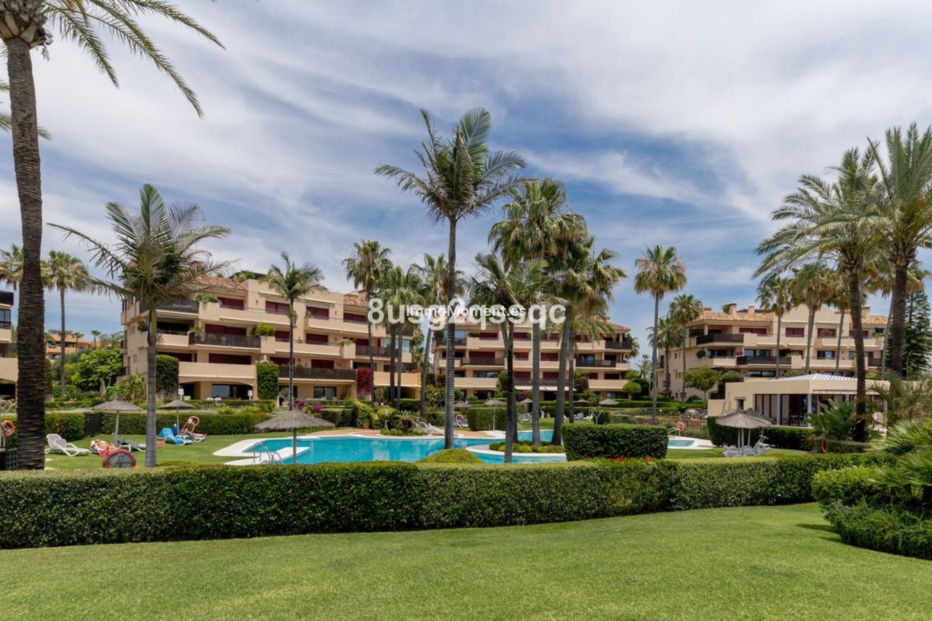 Resale - Apartment - Estepona - Costalita