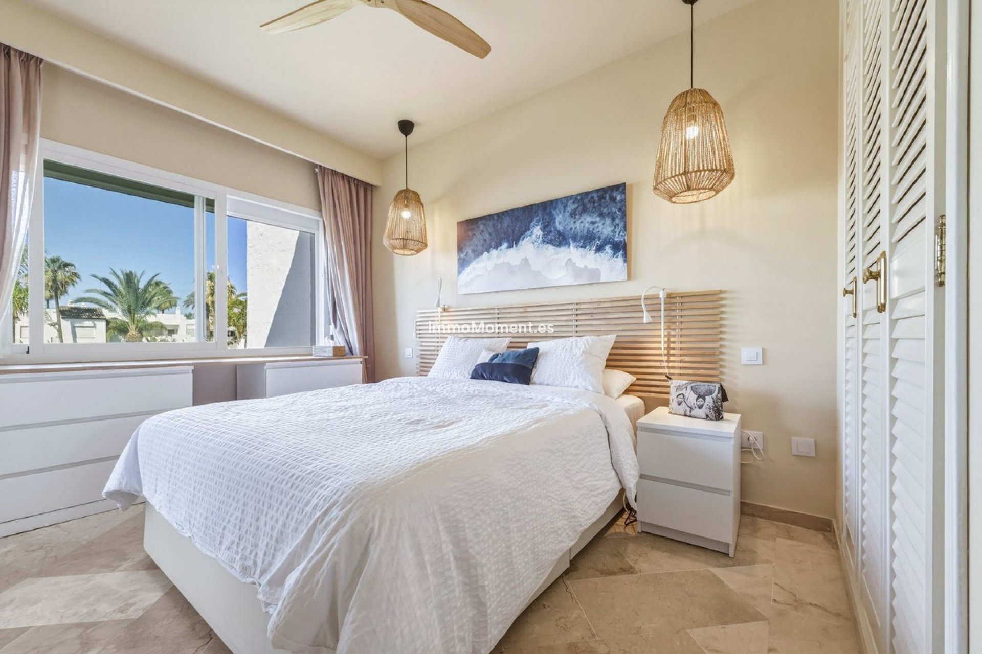 Resale - Apartment - Estepona - Costalita