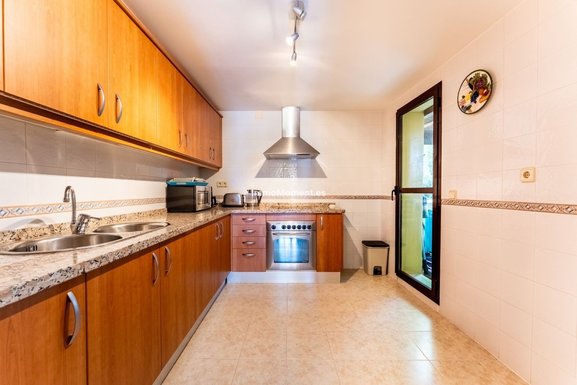 Resale - Apartment - Estepona - Costalita