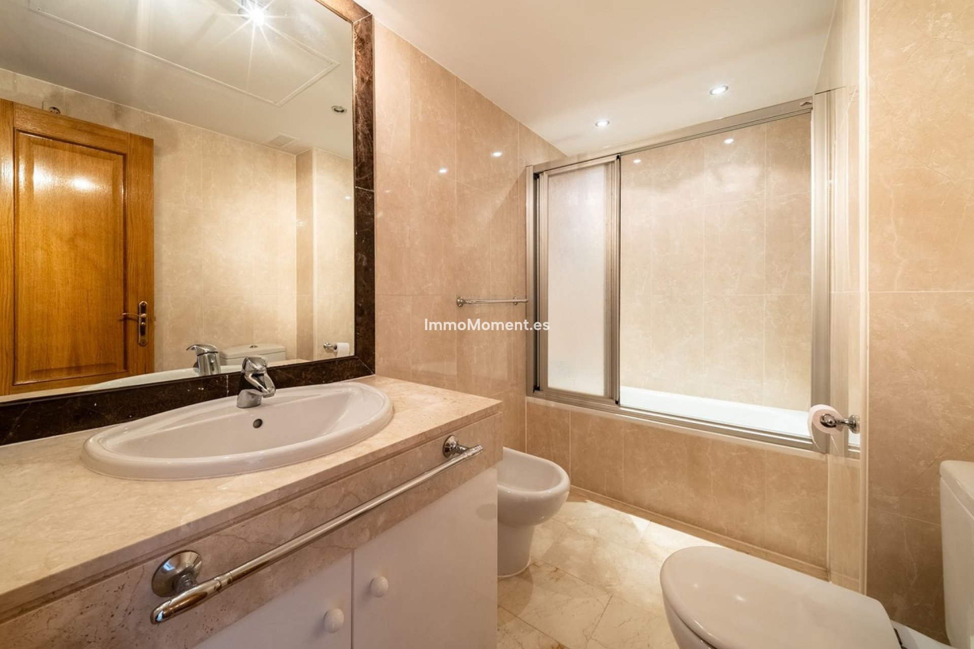 Resale - Apartment - Estepona - Costalita