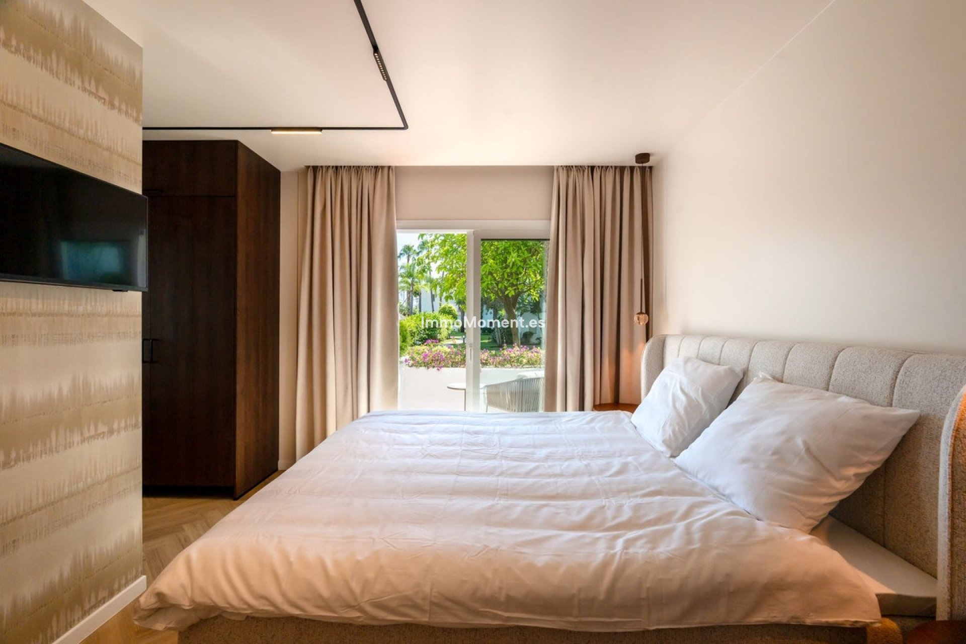Resale - Apartment - Estepona - Costalita