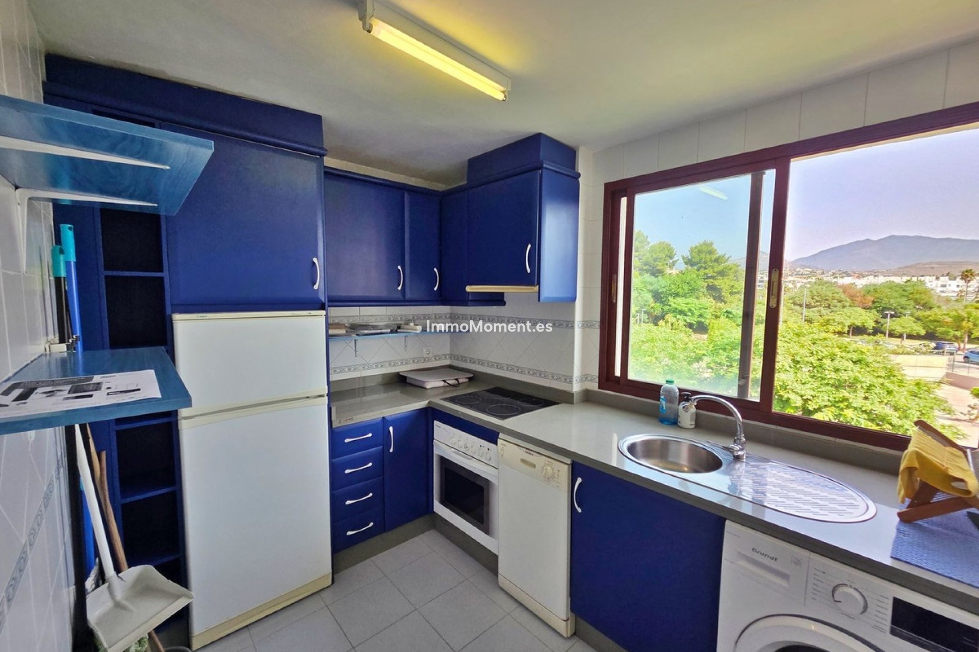 Resale - Apartment - Estepona - Costalita