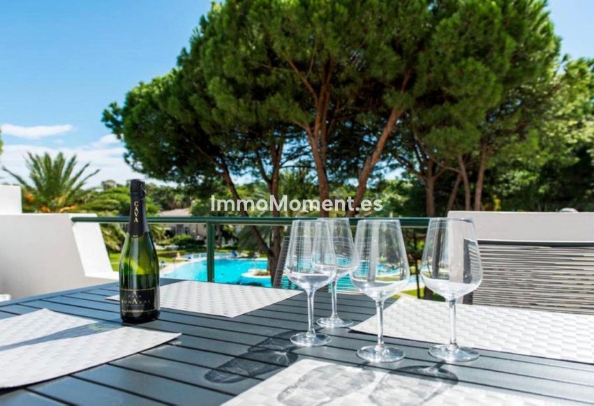 Resale - Apartment - Estepona - El Presidente