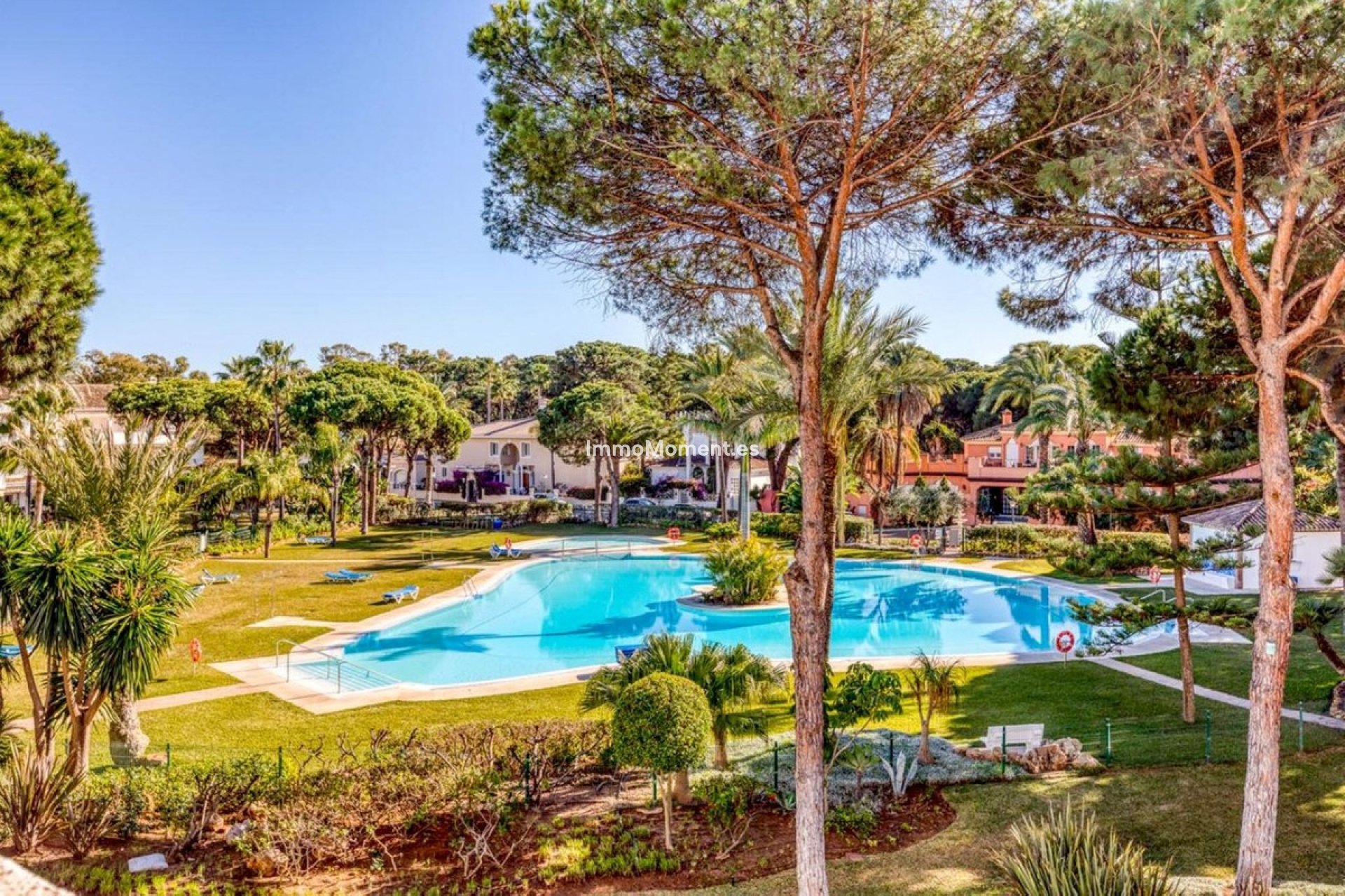 Resale - Apartment - Estepona - El Presidente