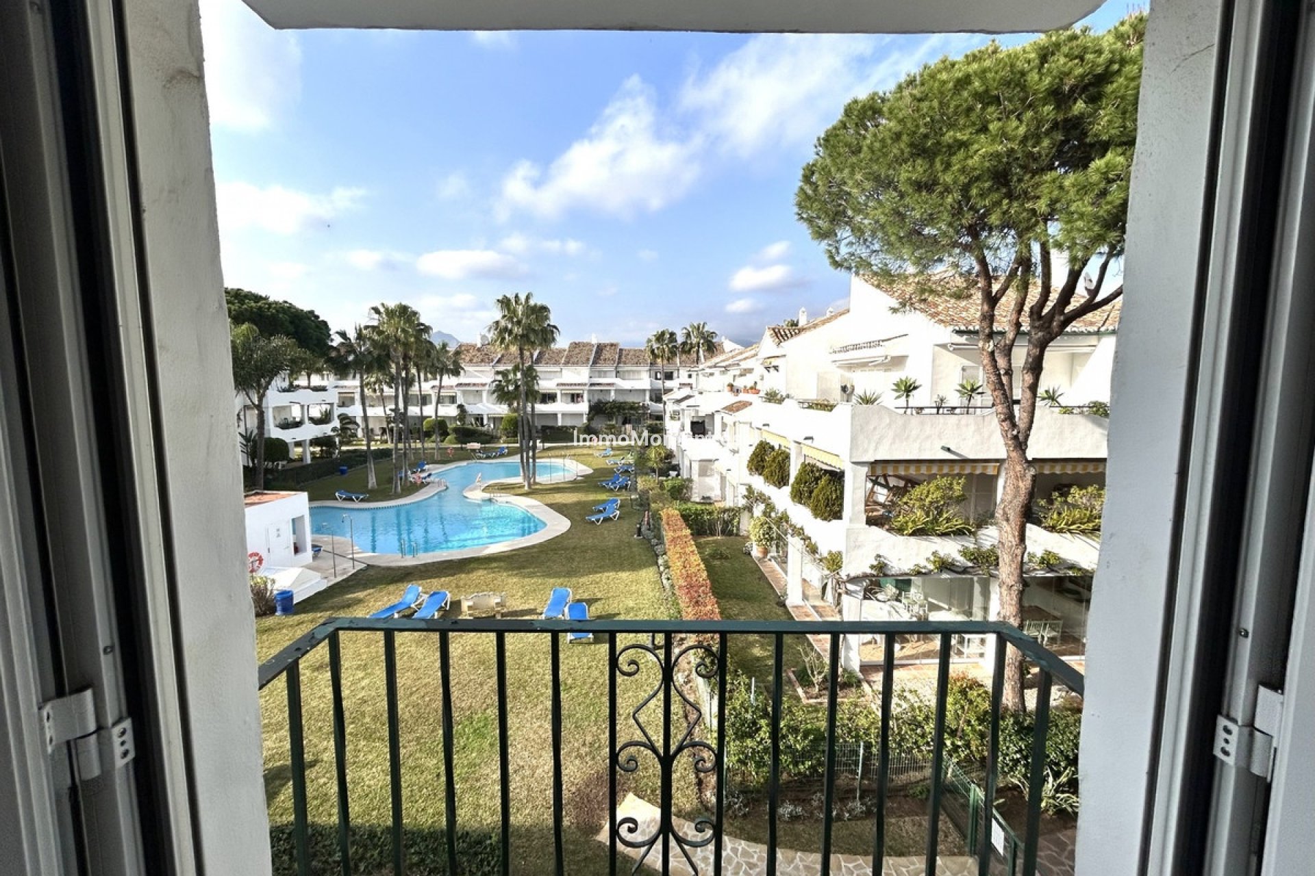 Resale - Apartment - Estepona - El Presidente