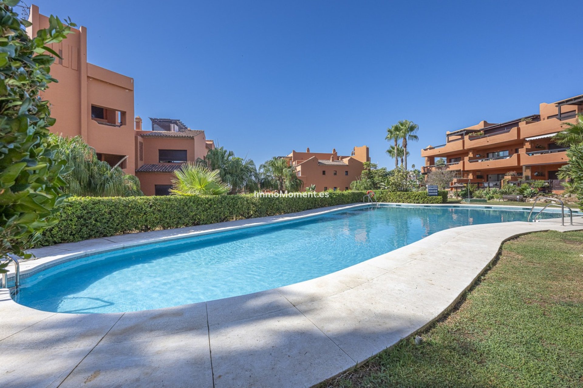 Resale - Apartment - Estepona - Estepona Centro
