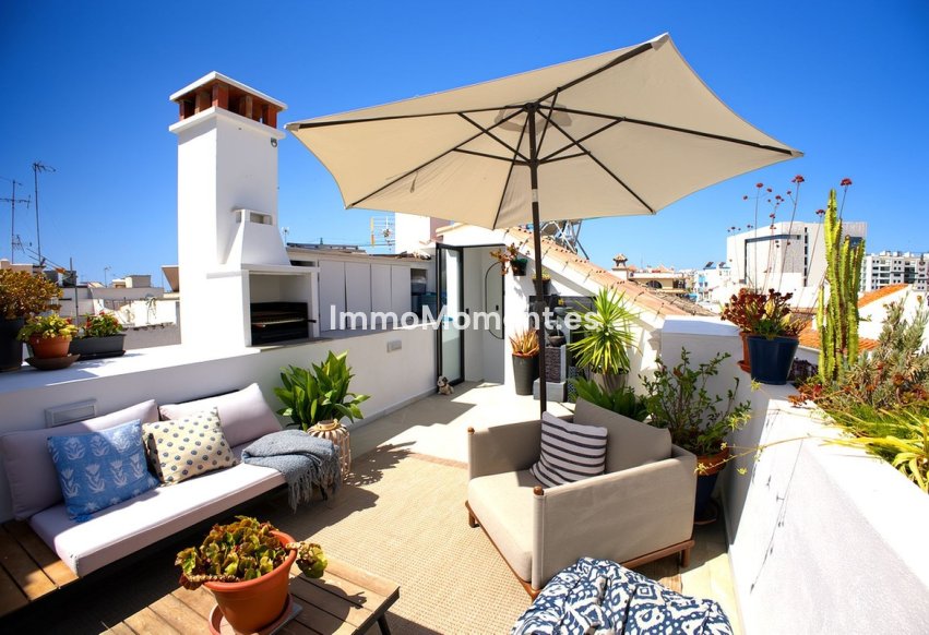 Resale - Apartment - Estepona - Estepona Centro