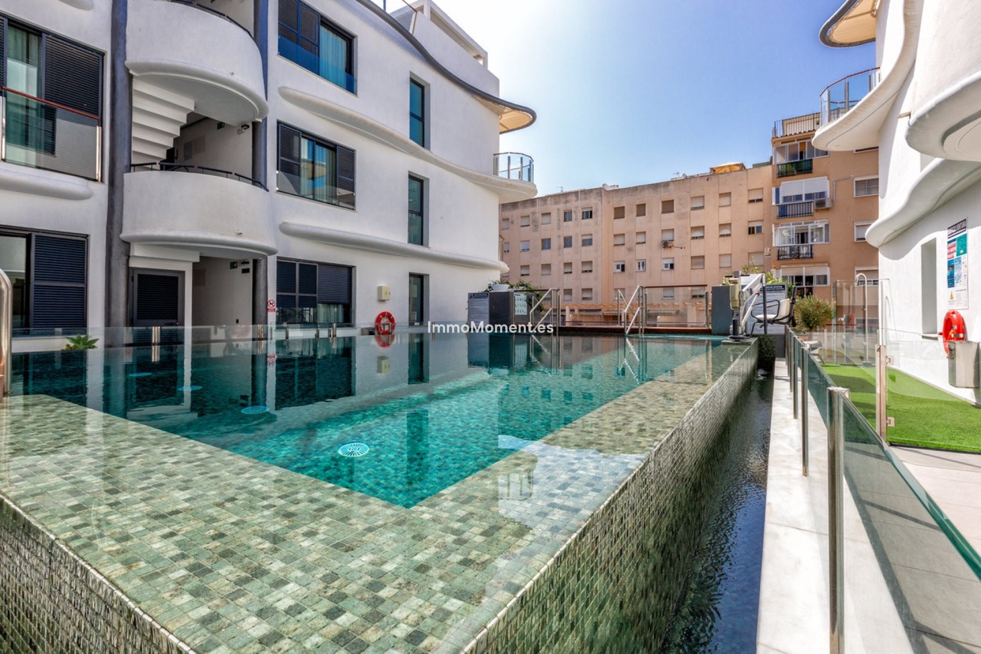 Resale - Apartment - Estepona - Estepona Centro