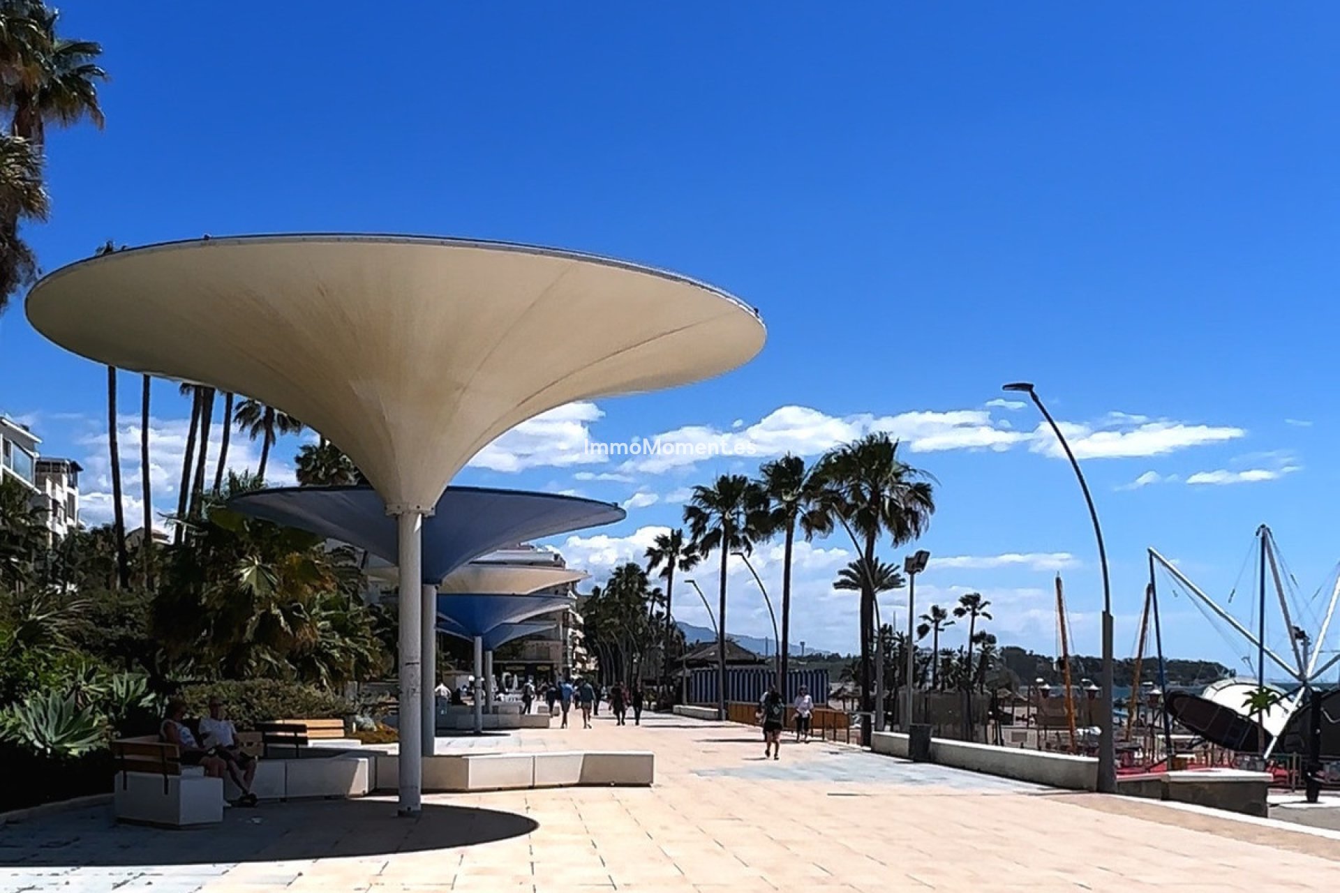 Resale - Apartment - Estepona - Estepona Centro