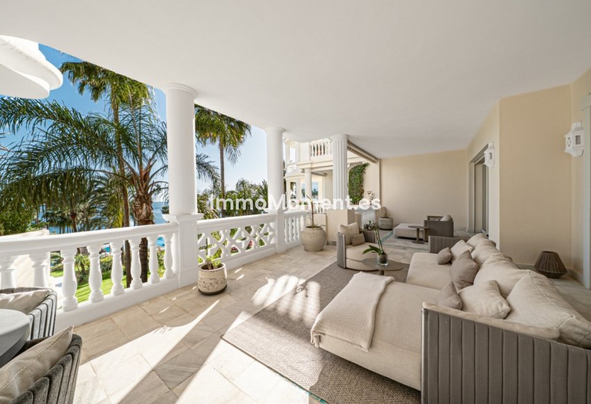 Resale - Apartment - Estepona - Estepona Centro