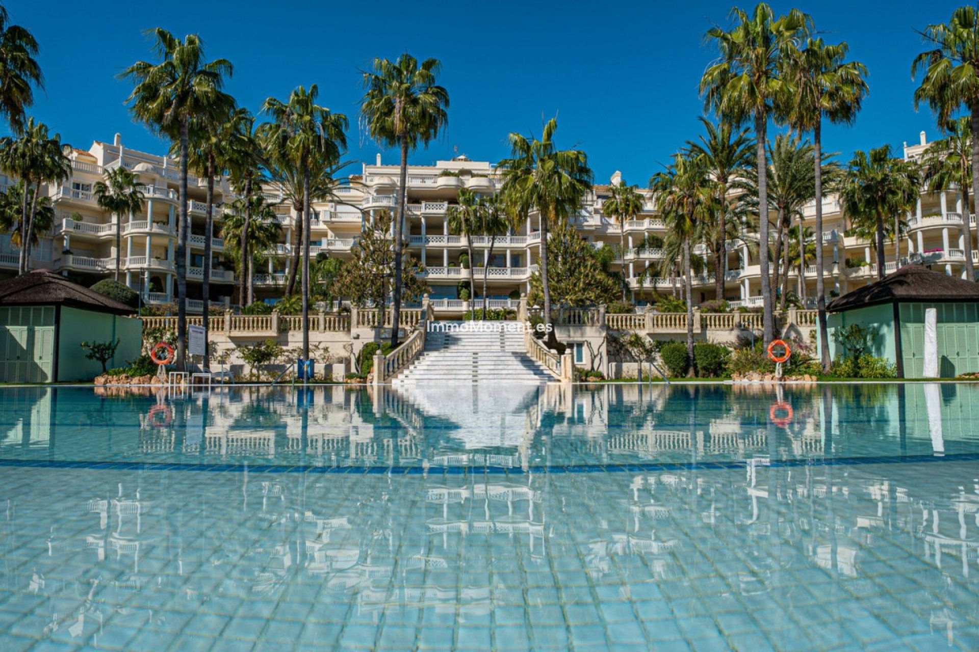 Resale - Apartment - Estepona - Estepona Centro