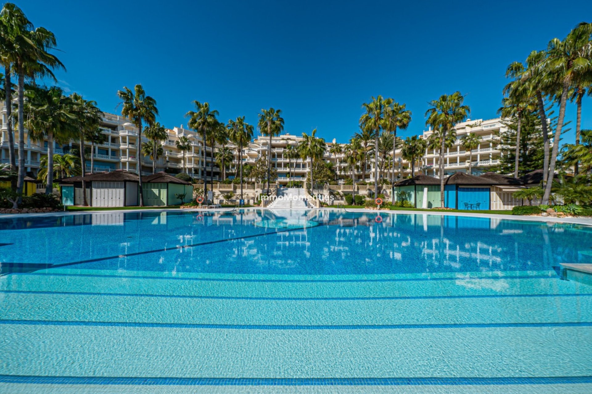 Resale - Apartment - Estepona - Estepona Centro