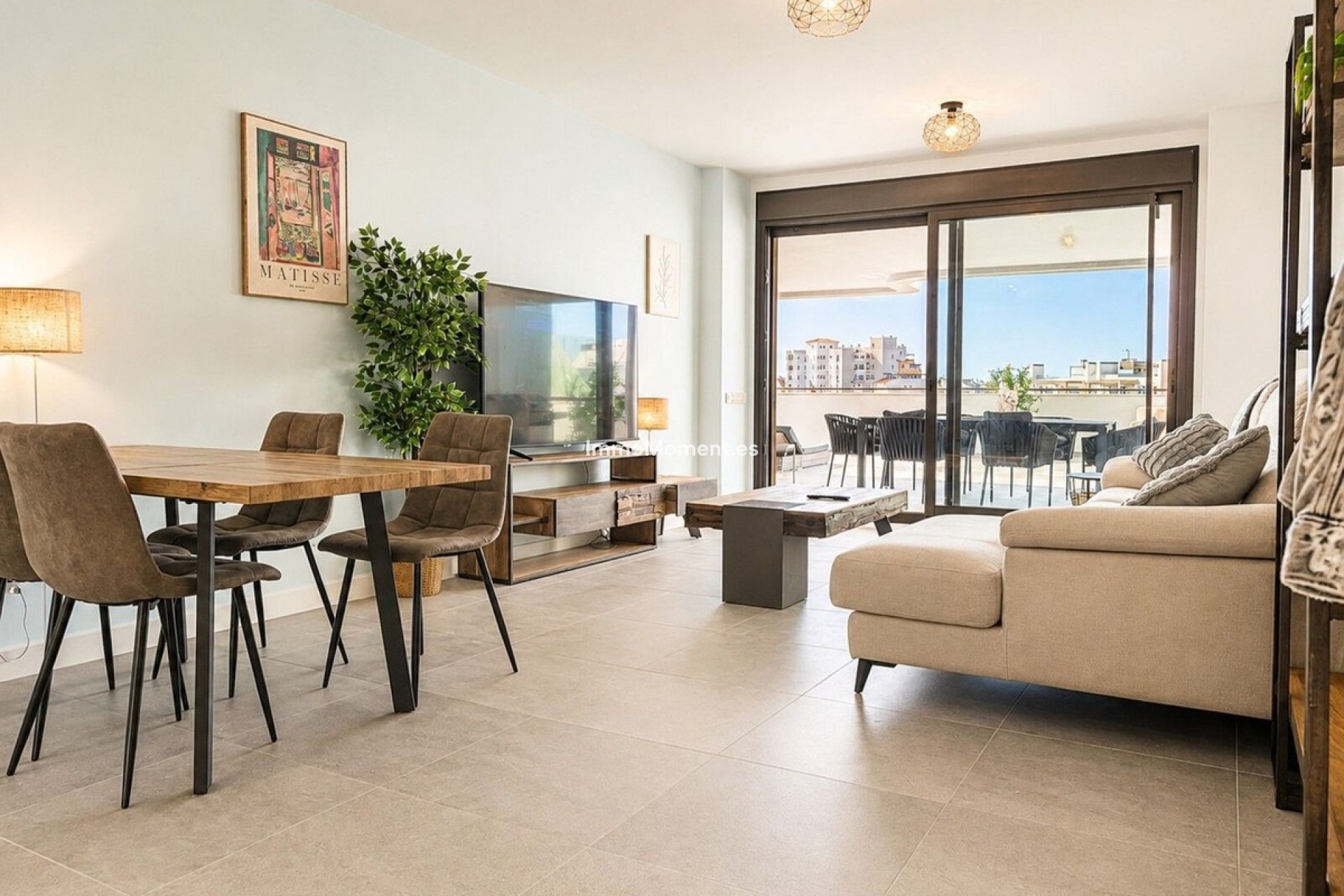 Resale - Apartment - Estepona - Estepona Centro