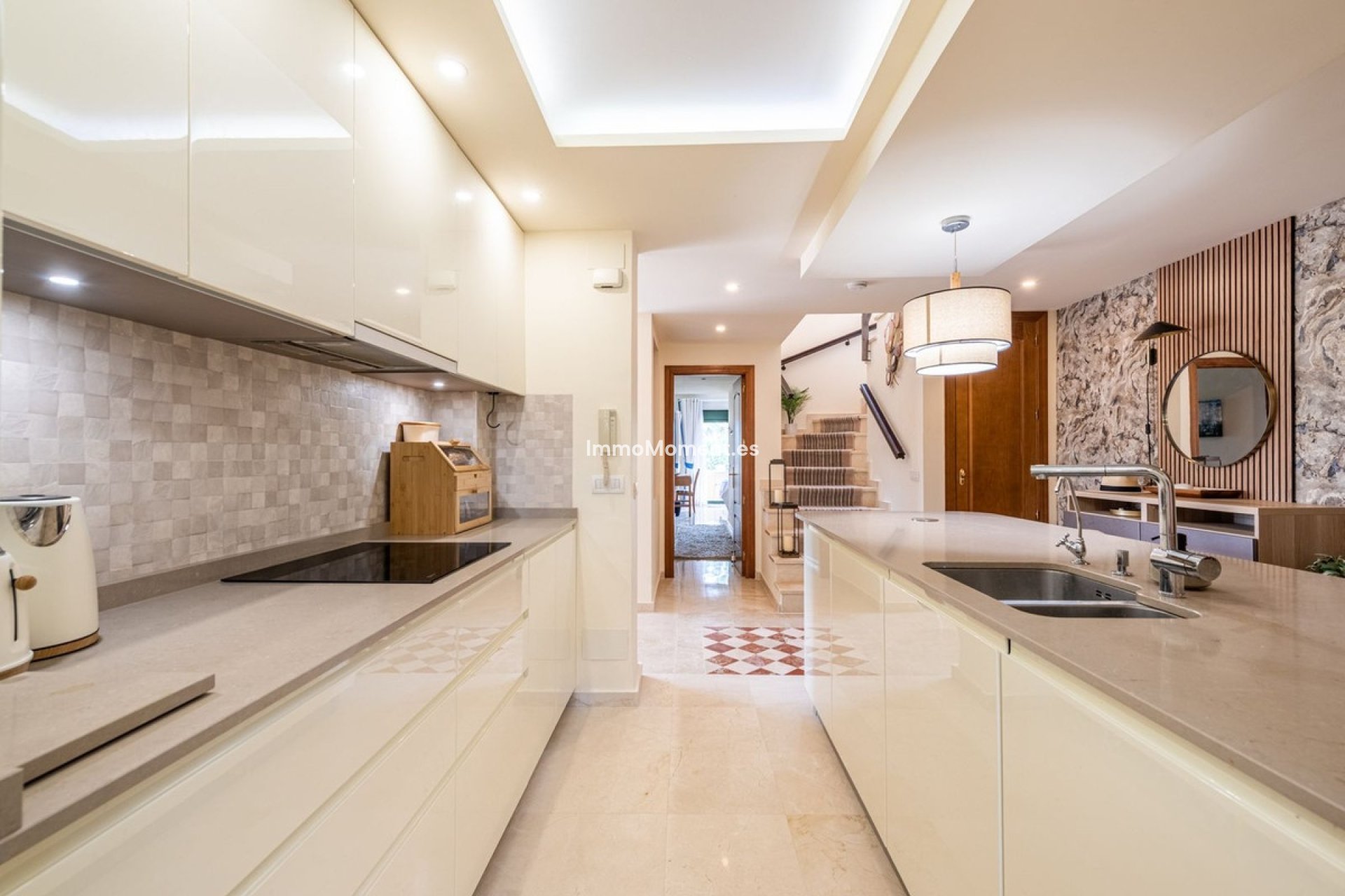 Resale - Apartment - Estepona - Estepona Centro