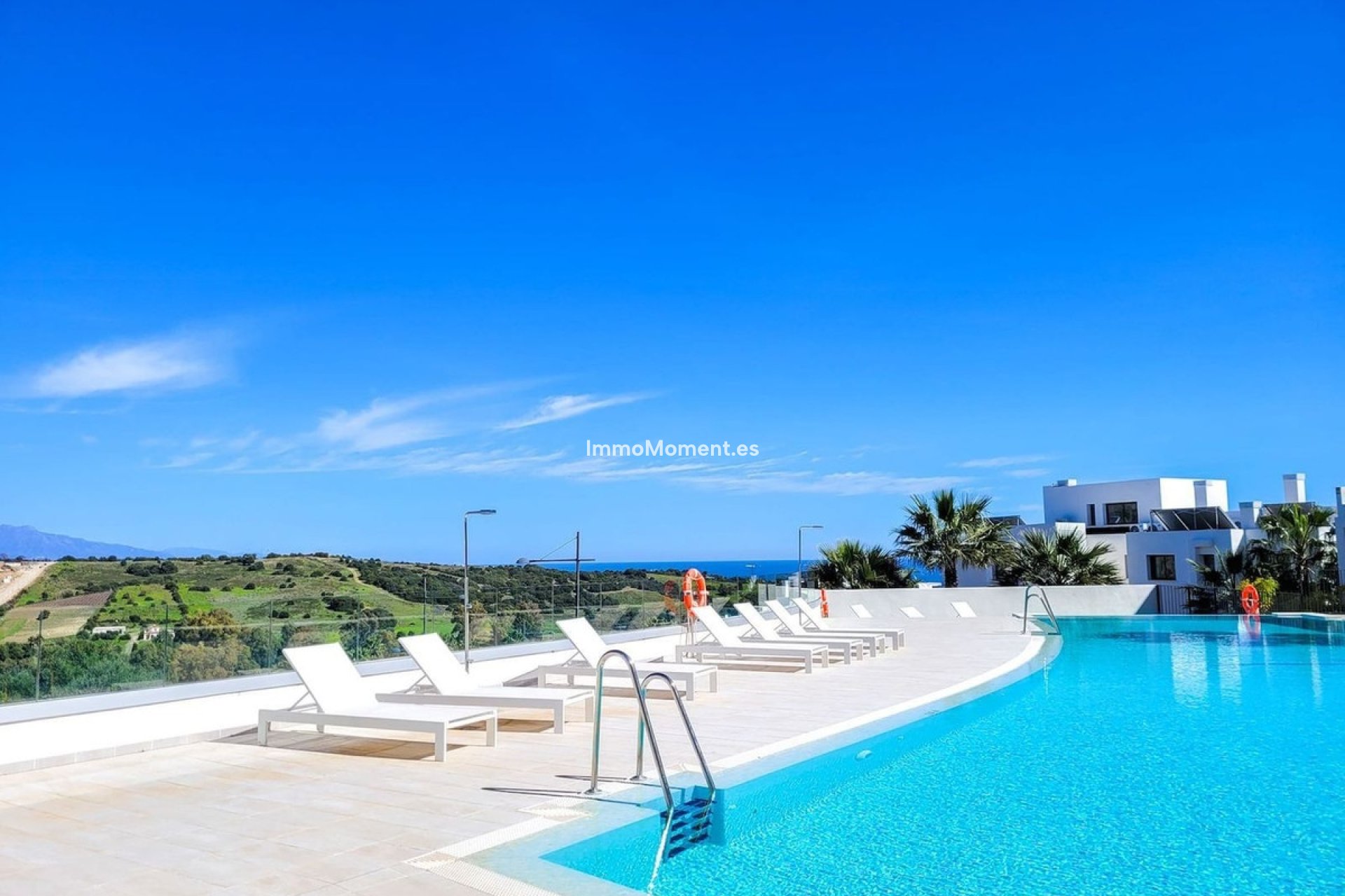 Resale - Apartment - Estepona - Estepona Centro