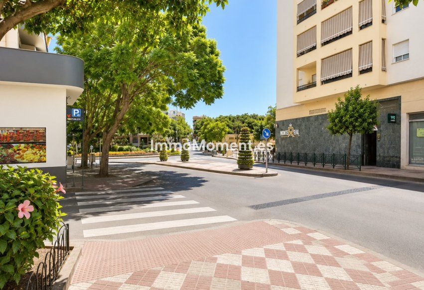 Resale - Apartment - Estepona - Estepona Centro