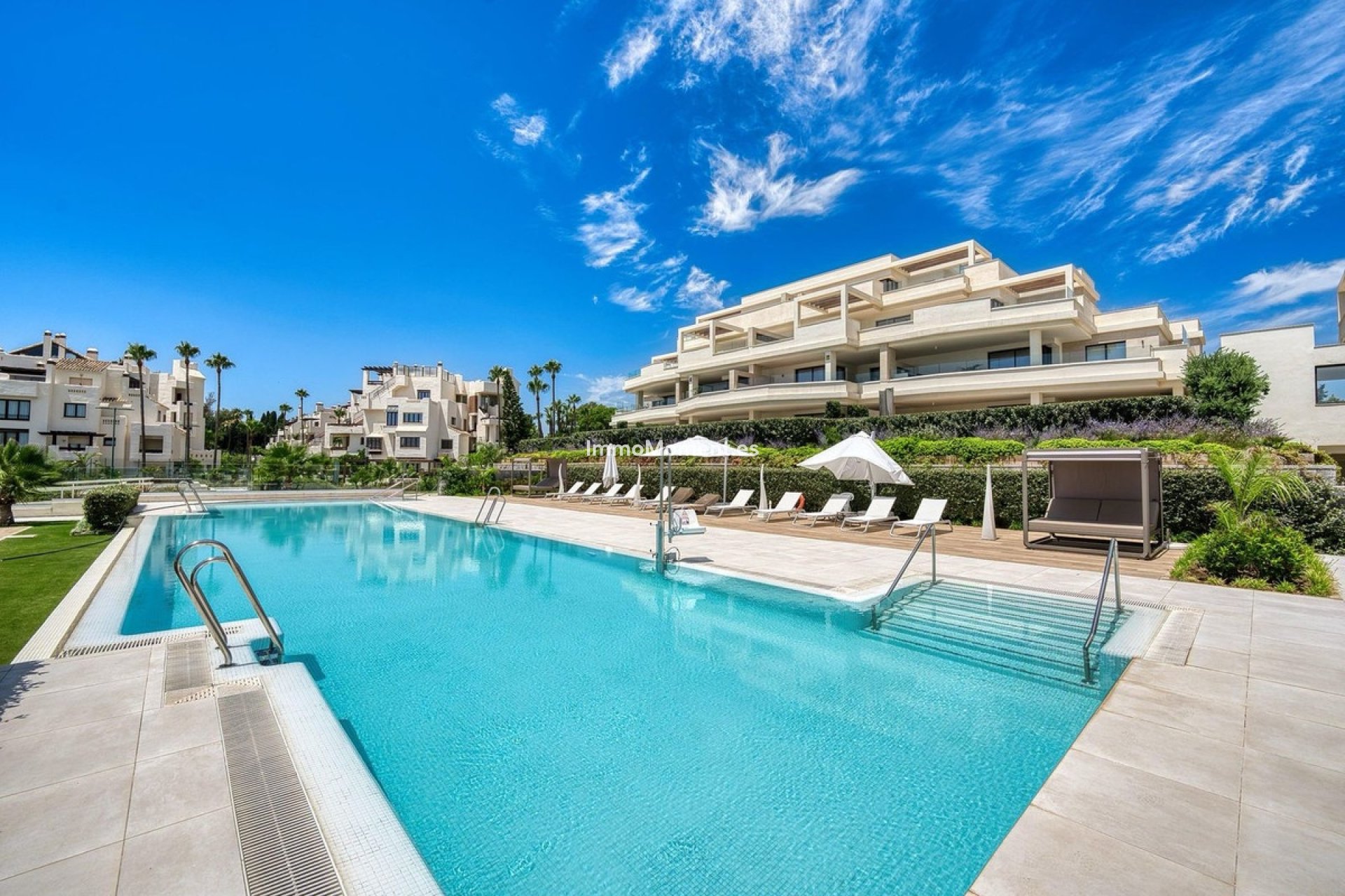 Resale - Apartment - Estepona - Estepona Centro