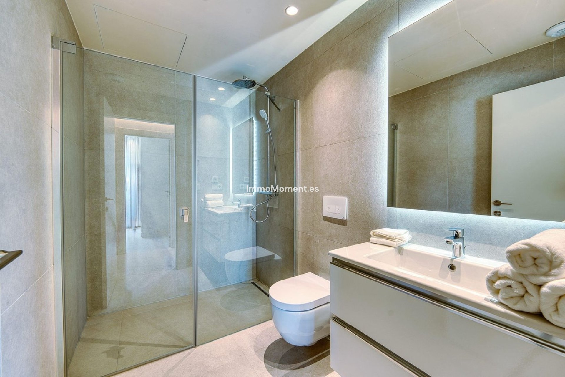 Resale - Apartment - Estepona - Estepona Centro