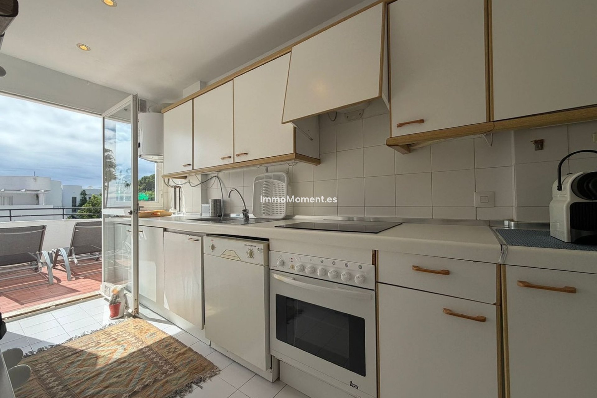 Resale - Apartment - Estepona - Estepona Centro