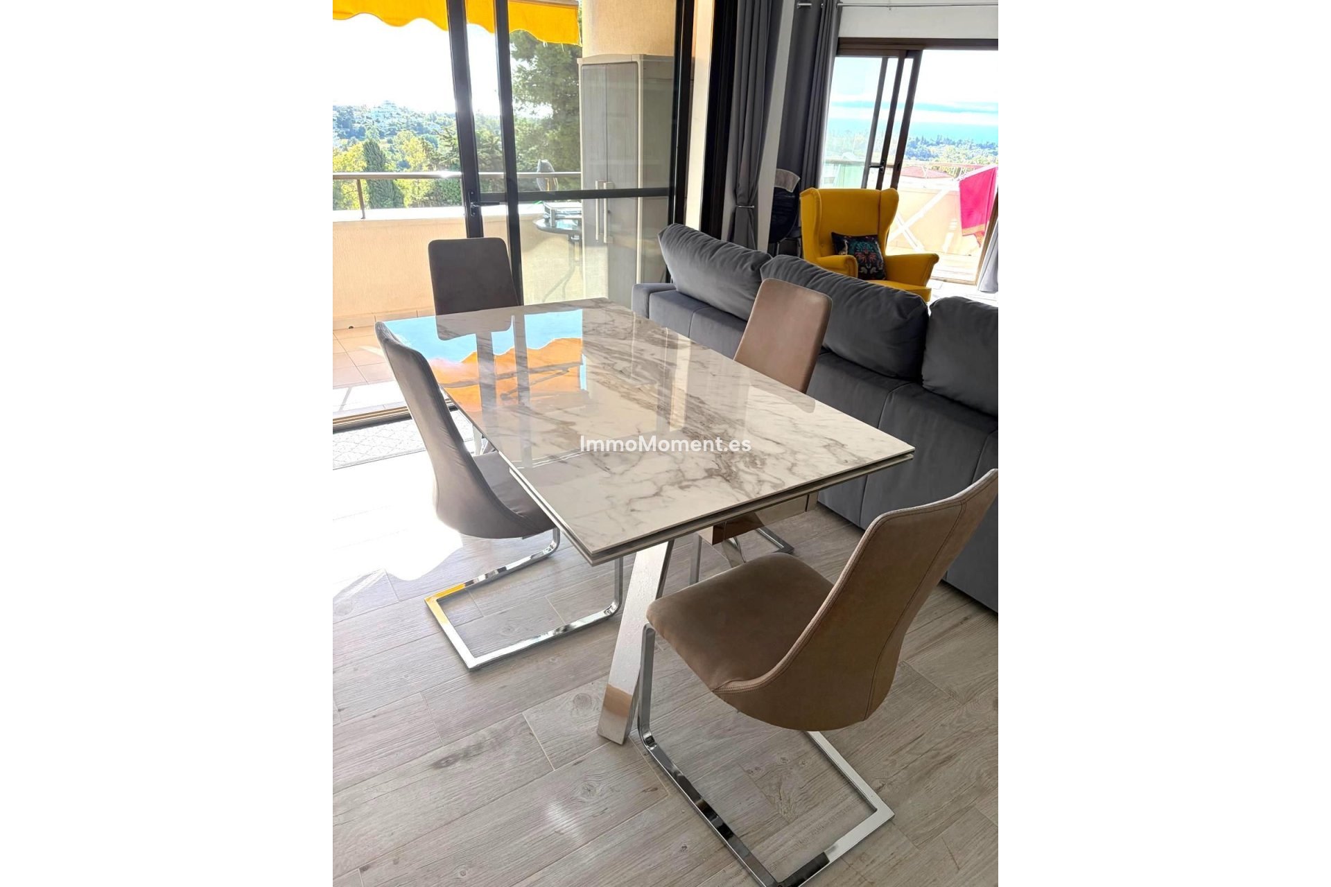 Resale - Apartment - Estepona - Estepona Centro